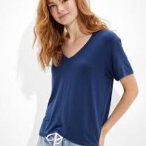 American eagle soft and sexy navy v neck